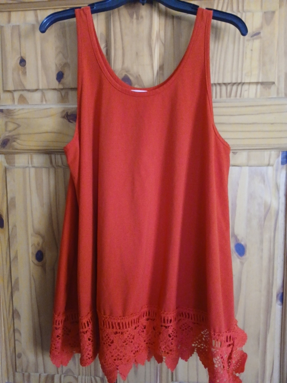 Women's Red Crochet-Hem Tank Top - Sleeveless Swing Fit